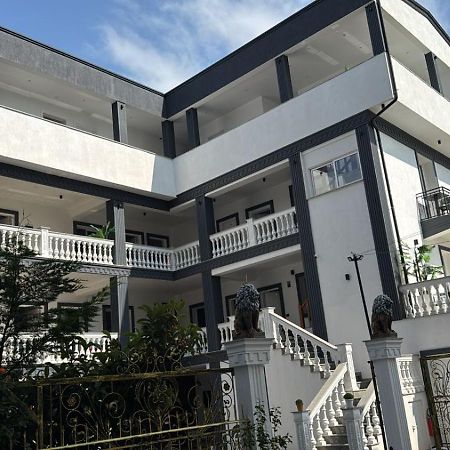 Vila Aaron Durres Bagian luar foto
