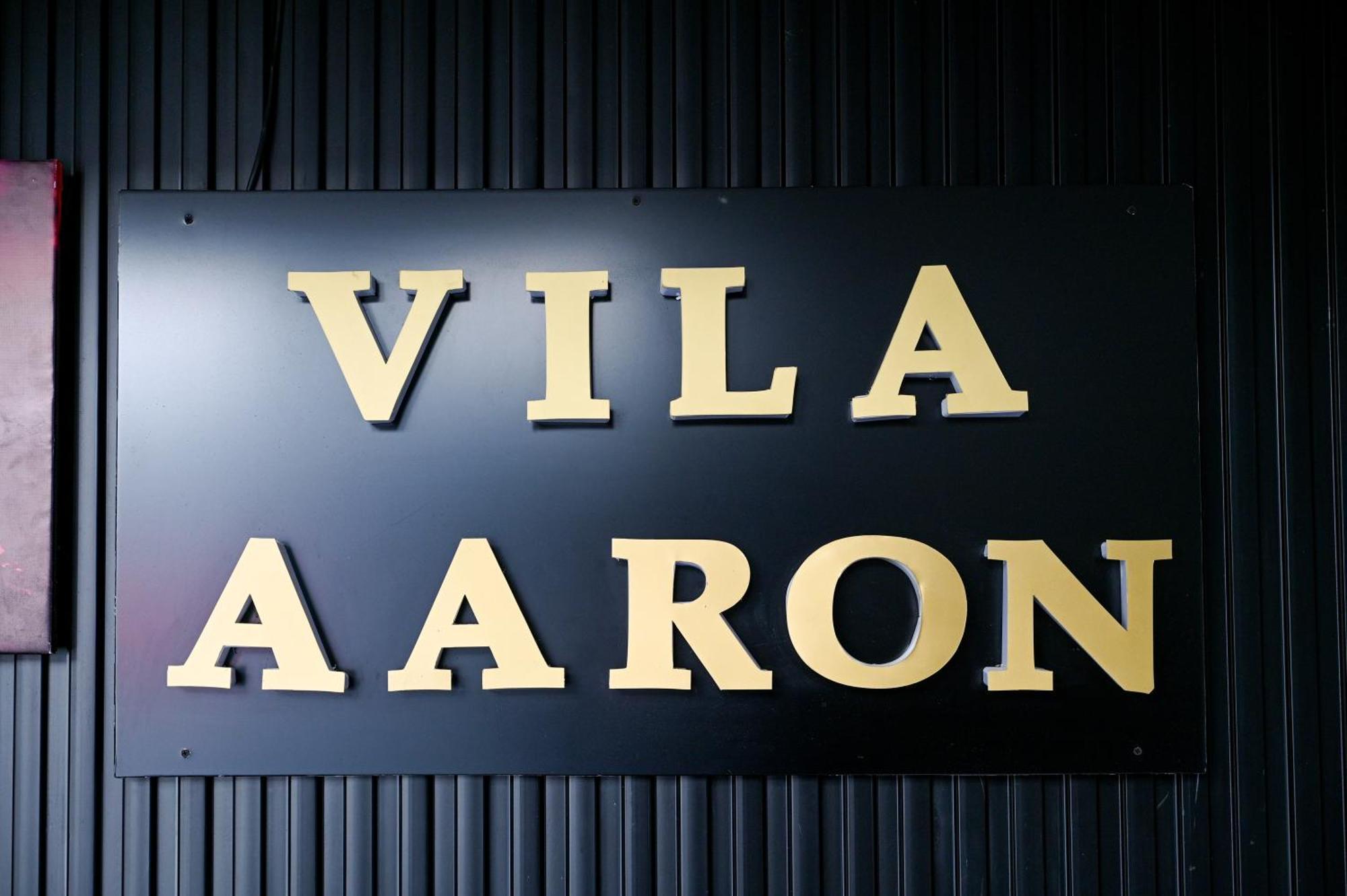 Vila Aaron Durres Bagian luar foto