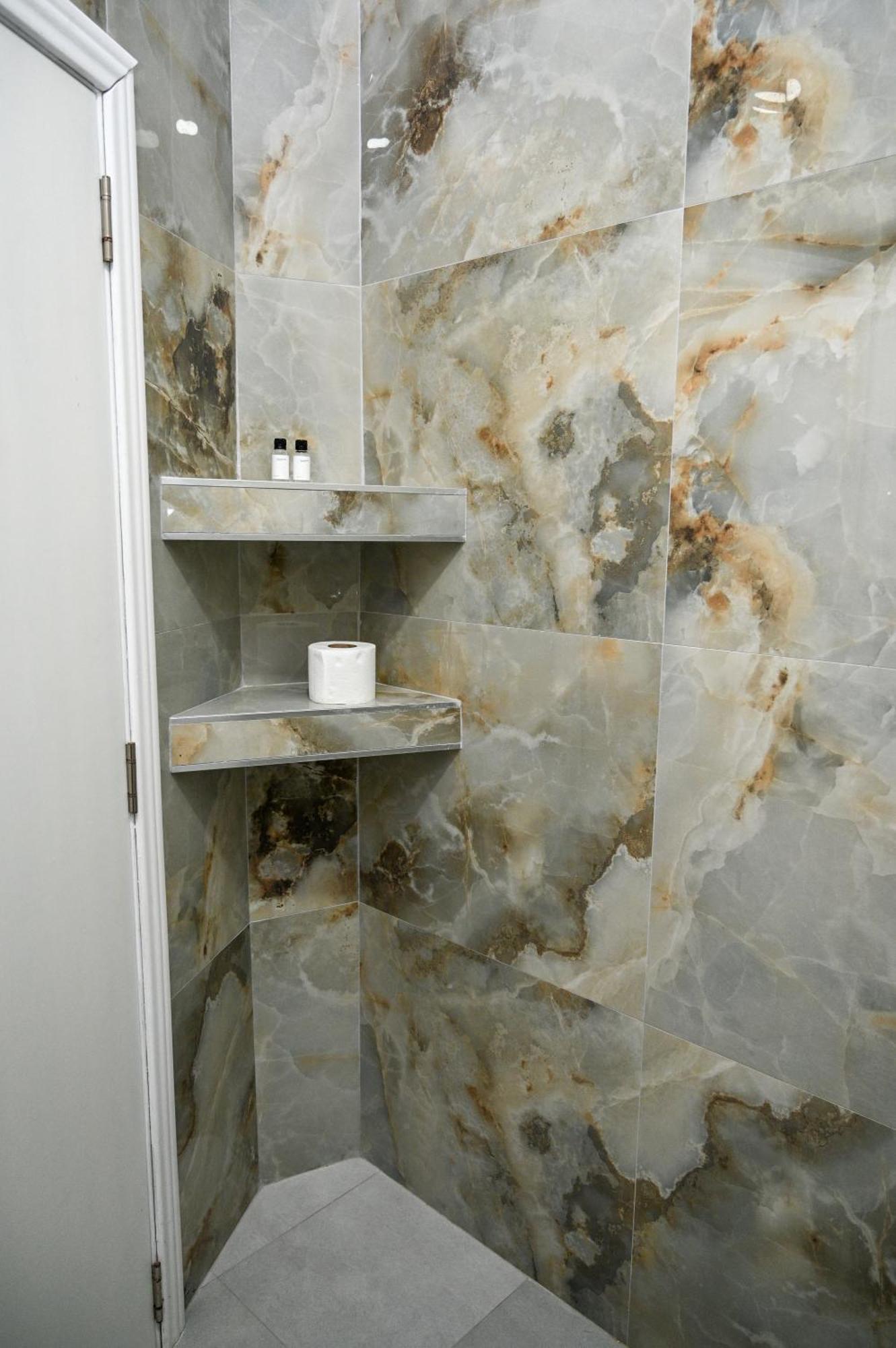 Vila Aaron Durres Bagian luar foto