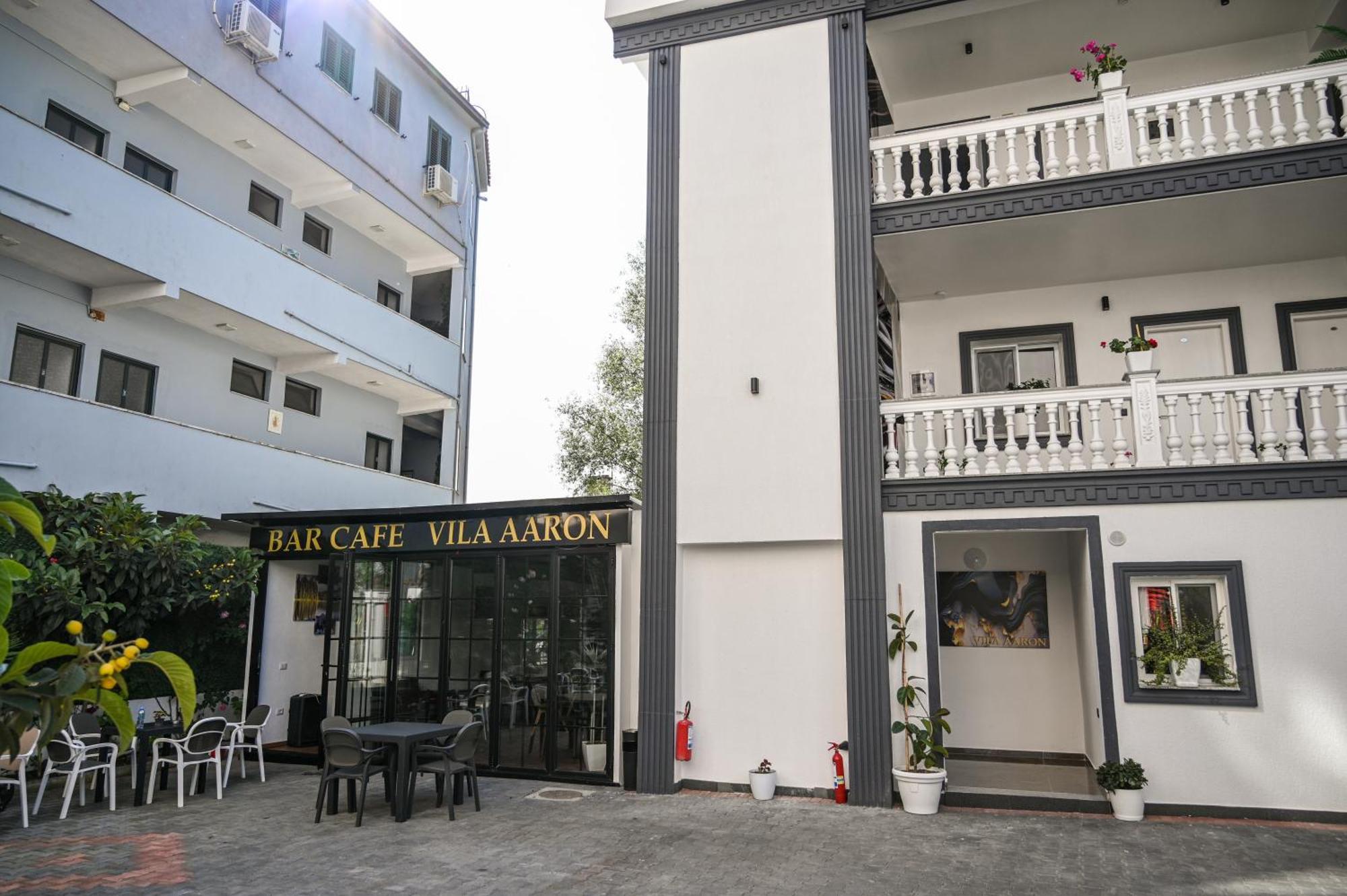 Vila Aaron Durres Bagian luar foto