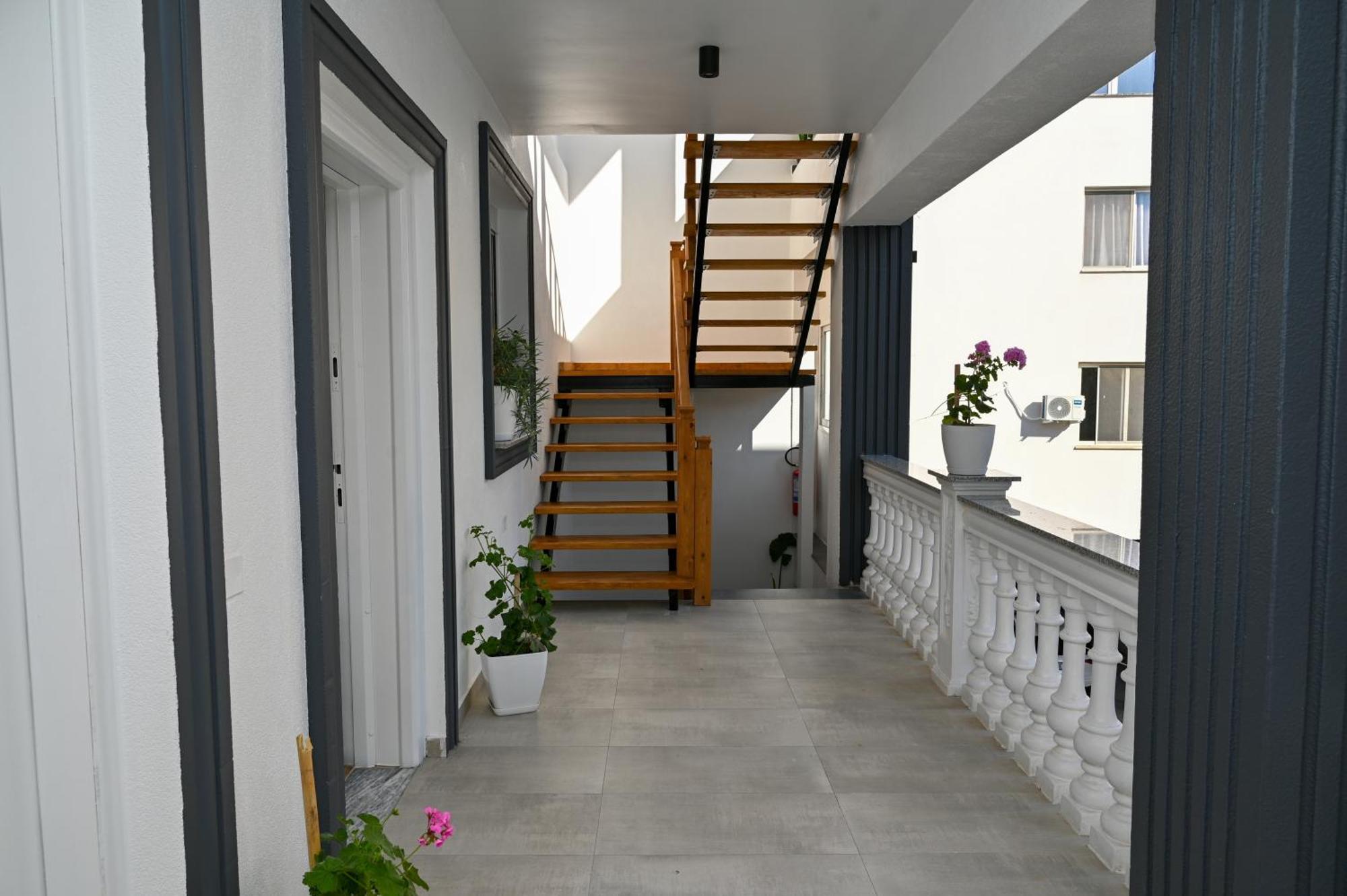 Vila Aaron Durres Bagian luar foto
