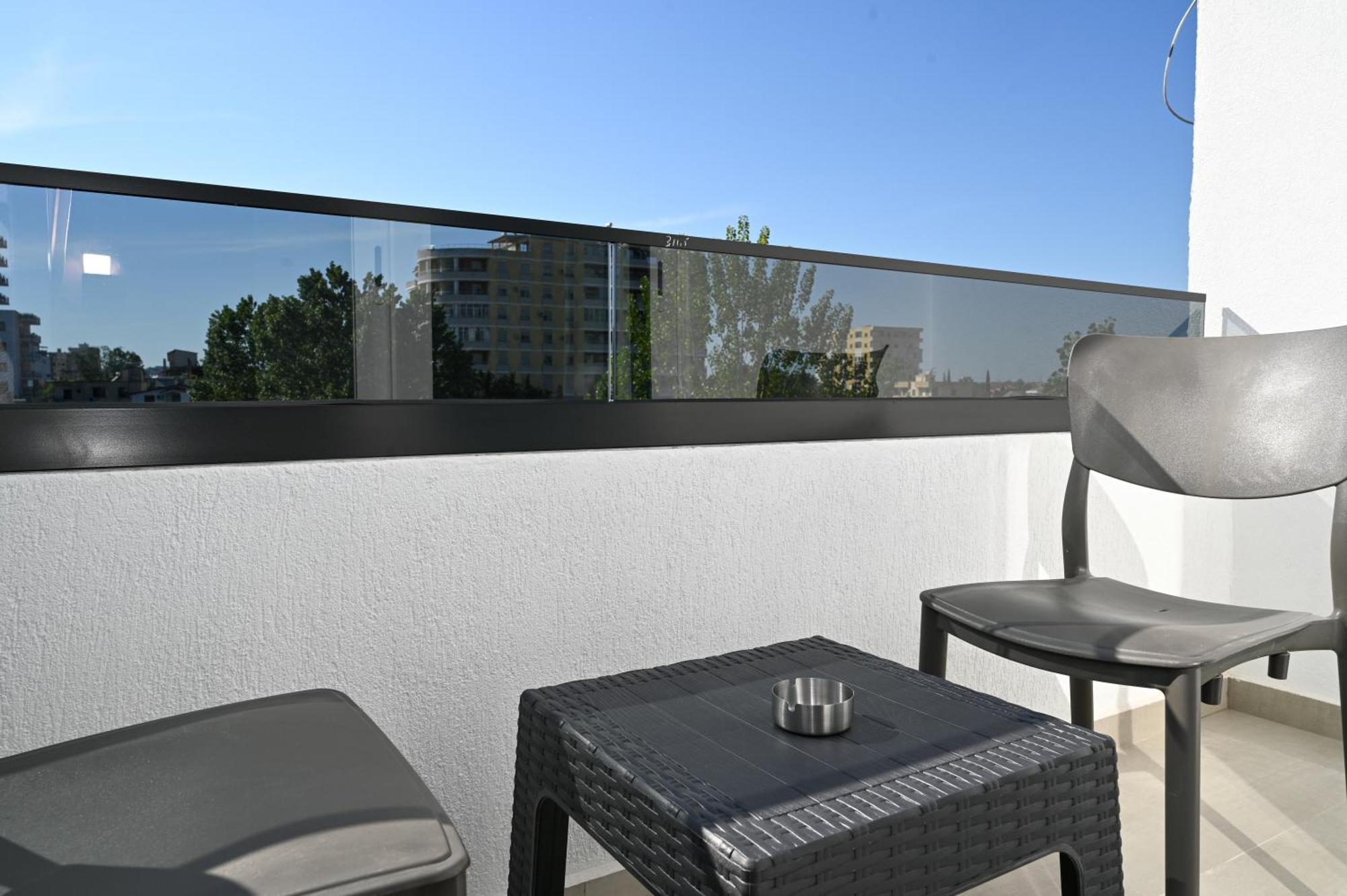 Vila Aaron Durres Bagian luar foto